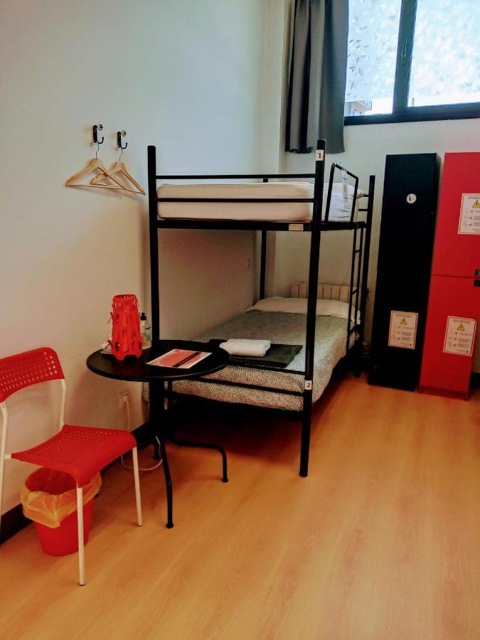 Bed 8-Bed Mixed Dormitory Room