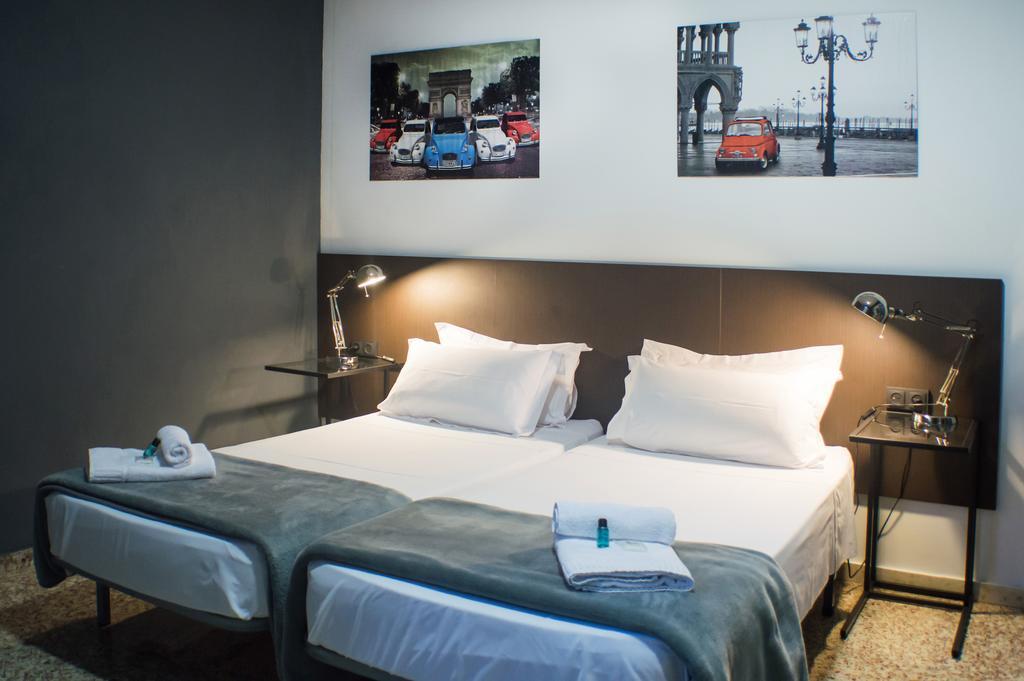 Chambre Double avec Salle de Bains Commune