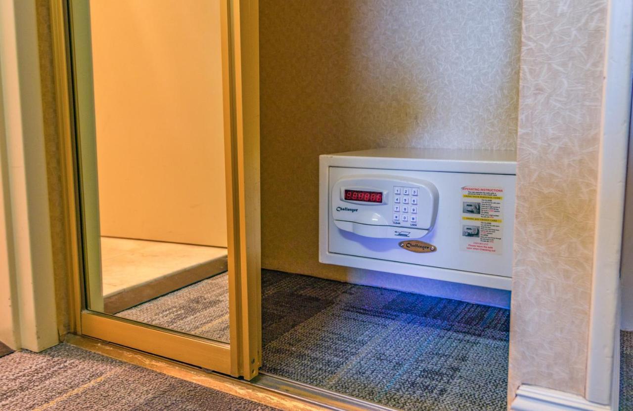 Chambre Lit Queen-Size avec Balcon
