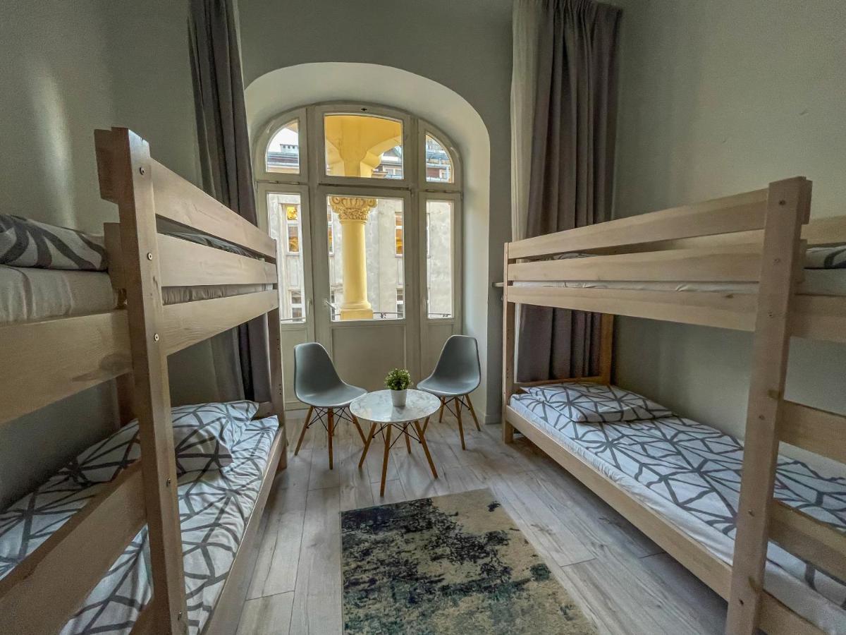 Camera Quadrupla con Bagno in Comune