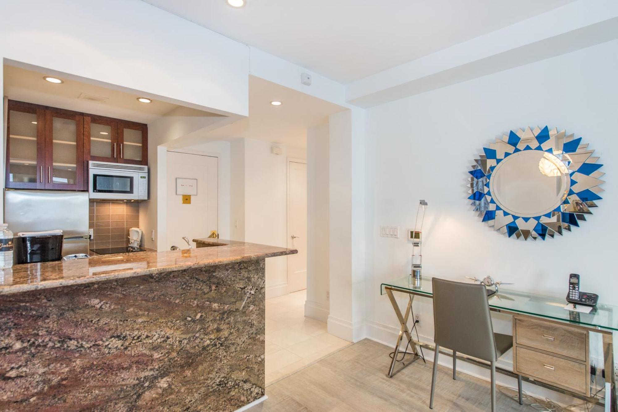 Manhattan Suites