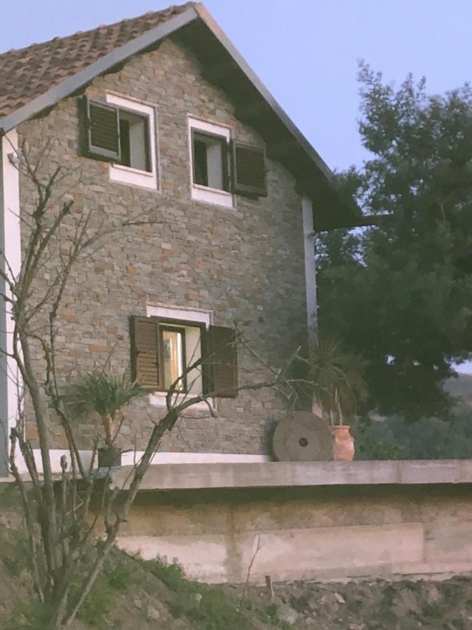 Villa con 2 Camere da Letto
