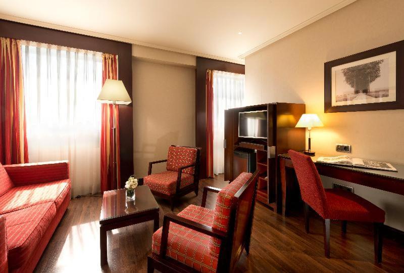 Junior Suite,1272639397:JPEG