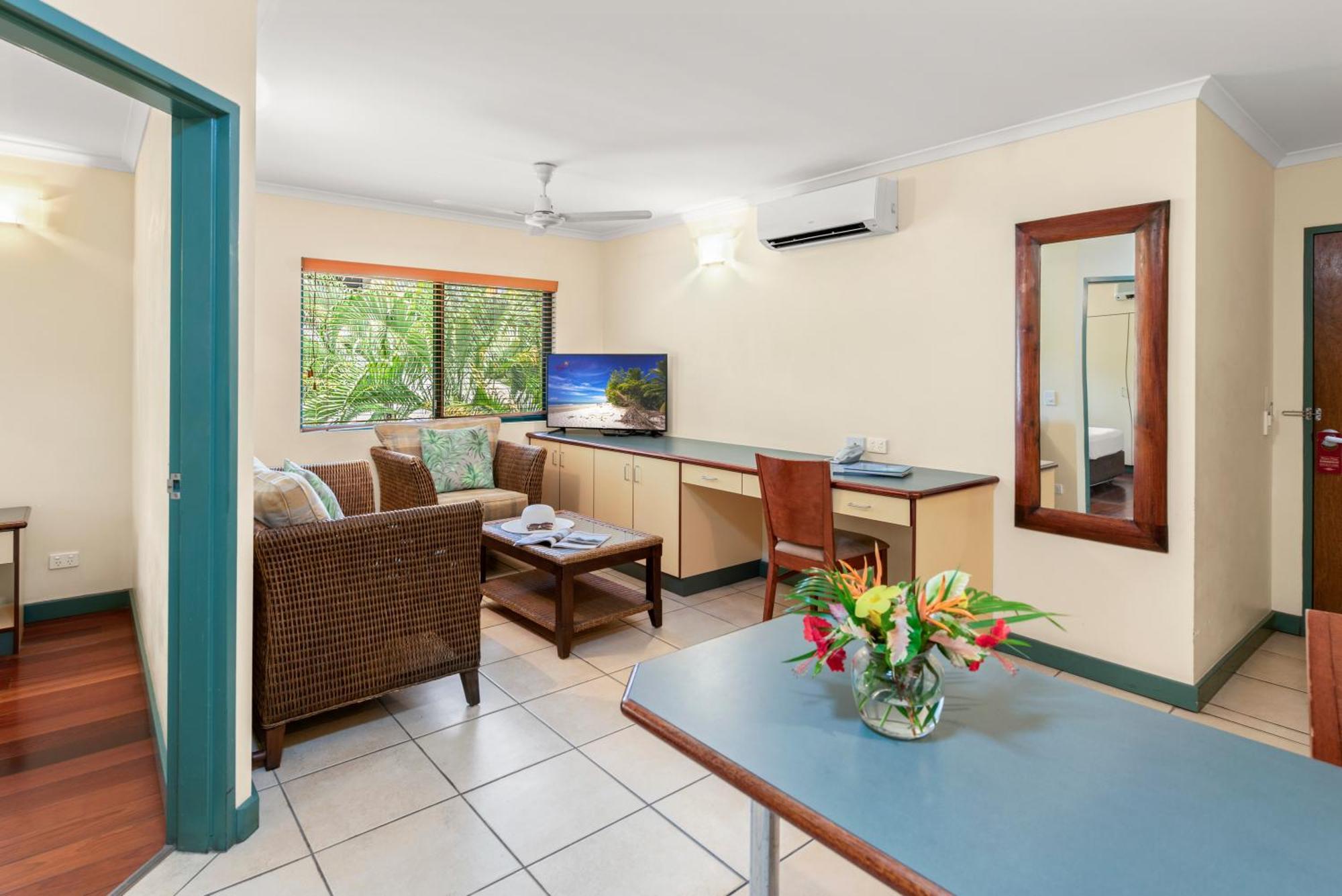 One-Bedroom Suite,1277425558:JPEG