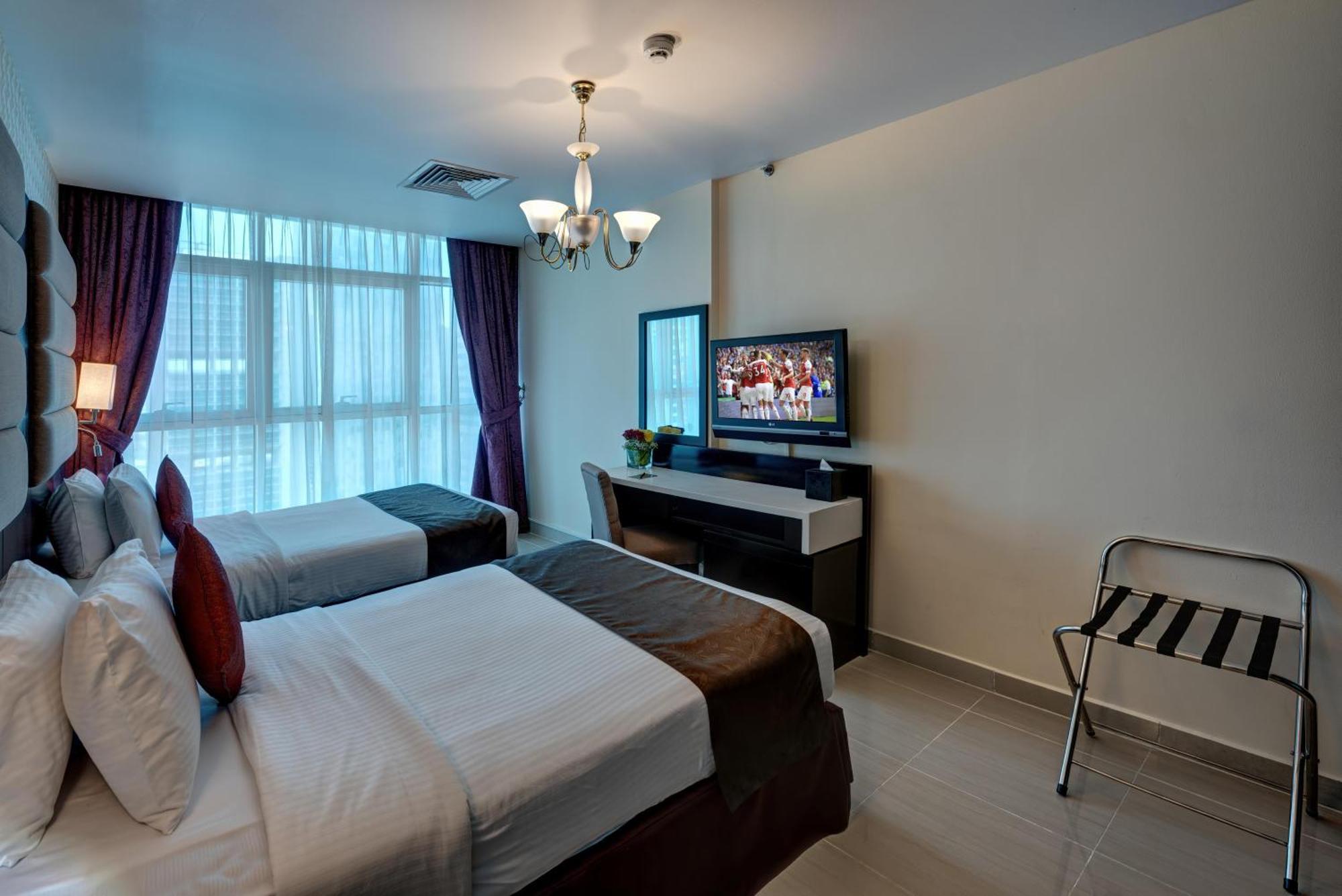 Quarto Executivo com 2 Camas de Solteiro