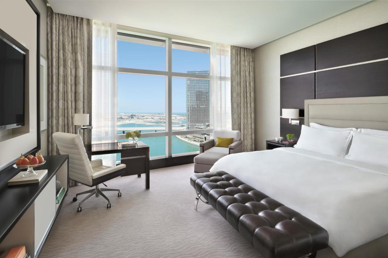 Deluxe King Room City View