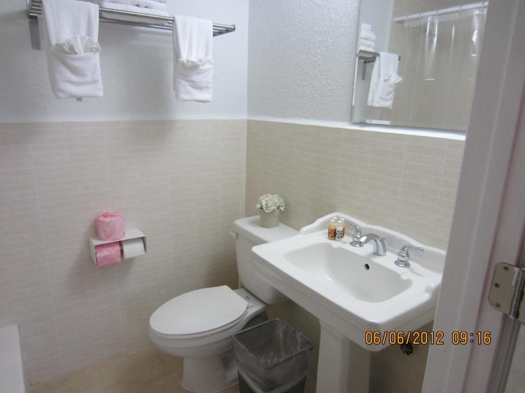 Quarto com Cama Queen-size