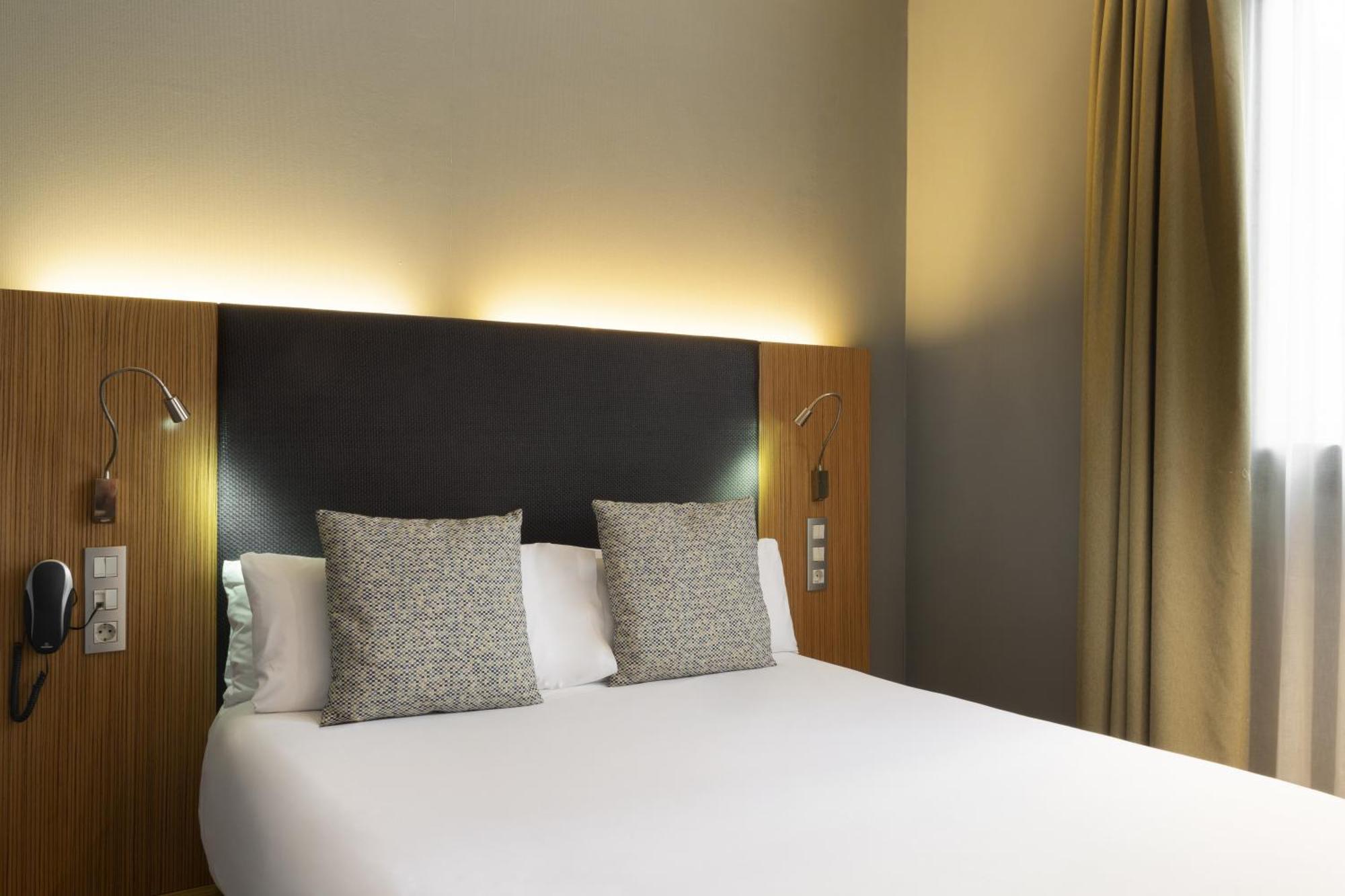 Kleines Doppelzimmer mit Innenblick (1-2 Erwachsene)