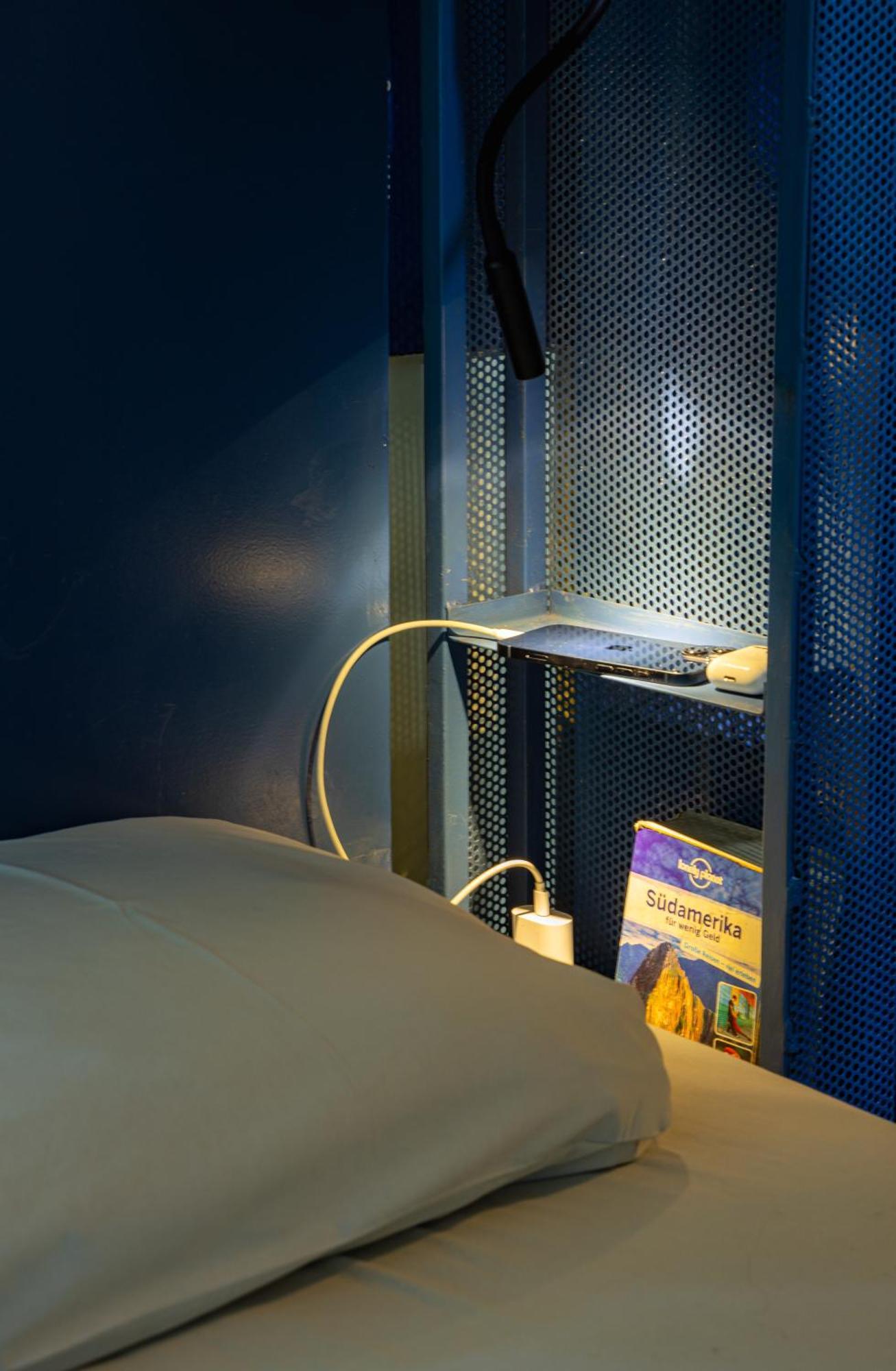 Posto Letto in Dormitorio Misto con 6 Letti