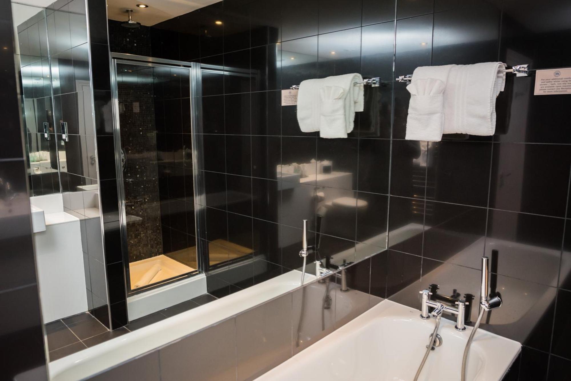 Classic Triple Room,1605378923:JPEG
