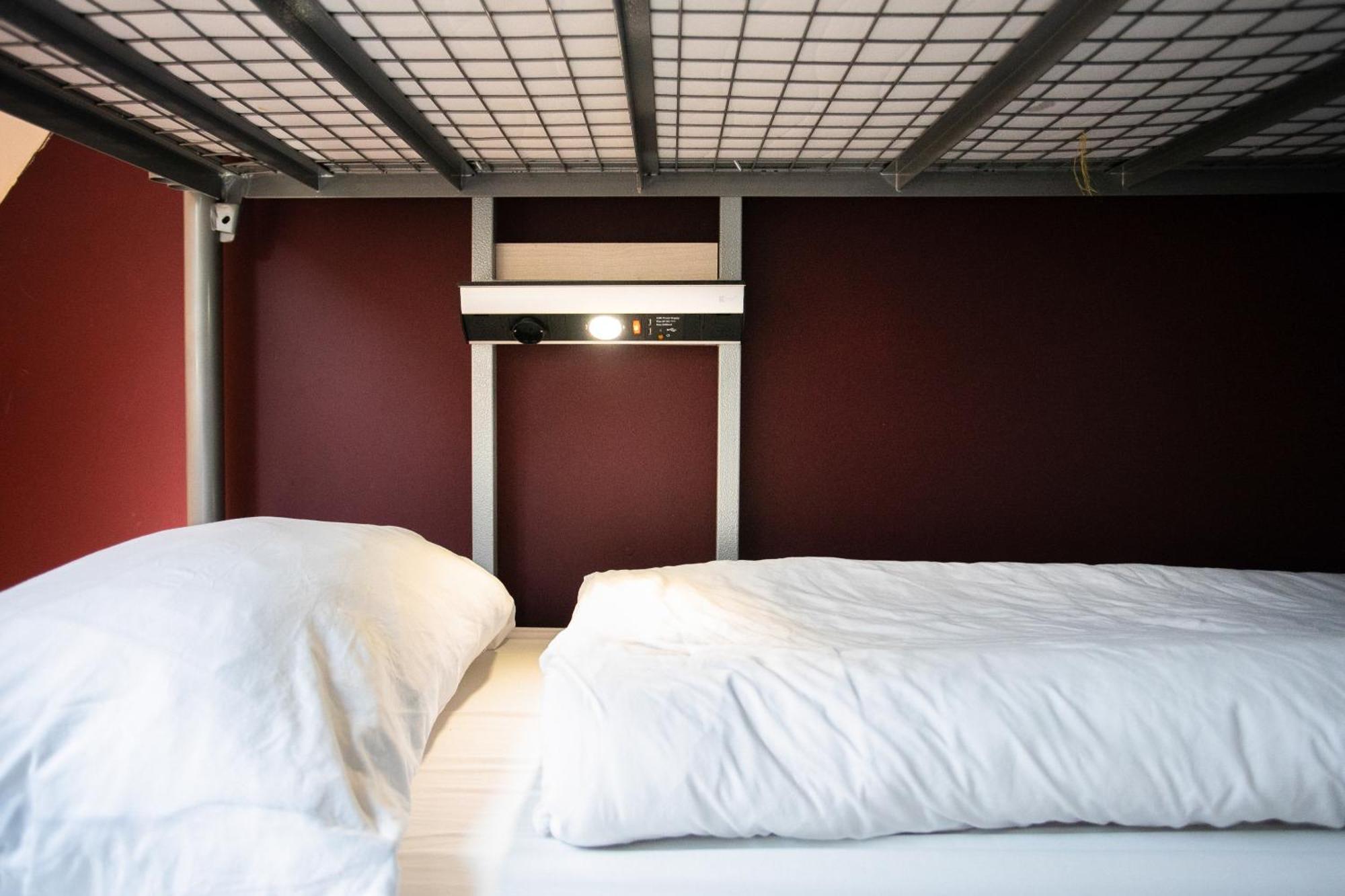 Bett im Frauenschlafsaal mit 6 Betten
