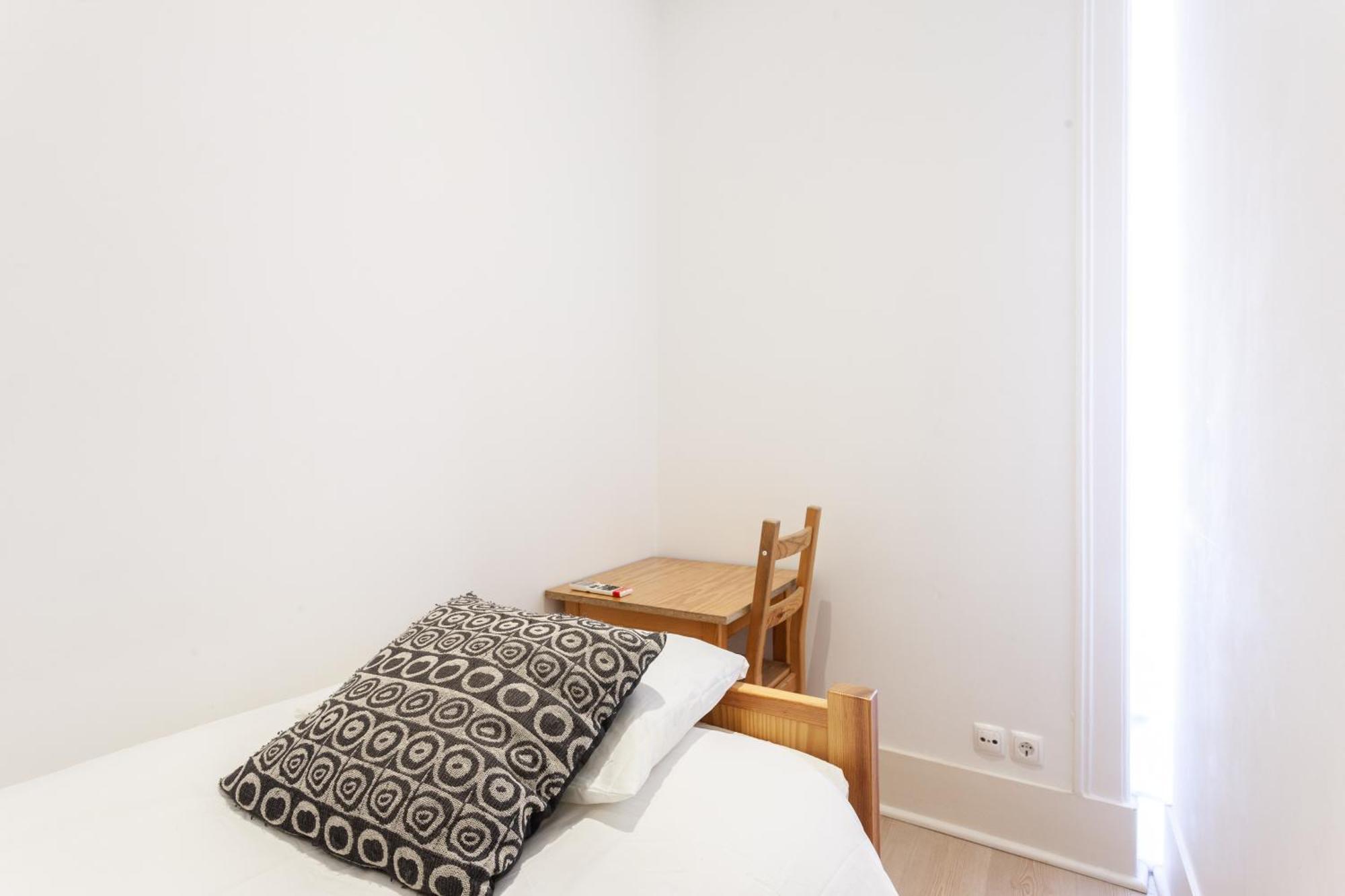 Quarto Individual Económico