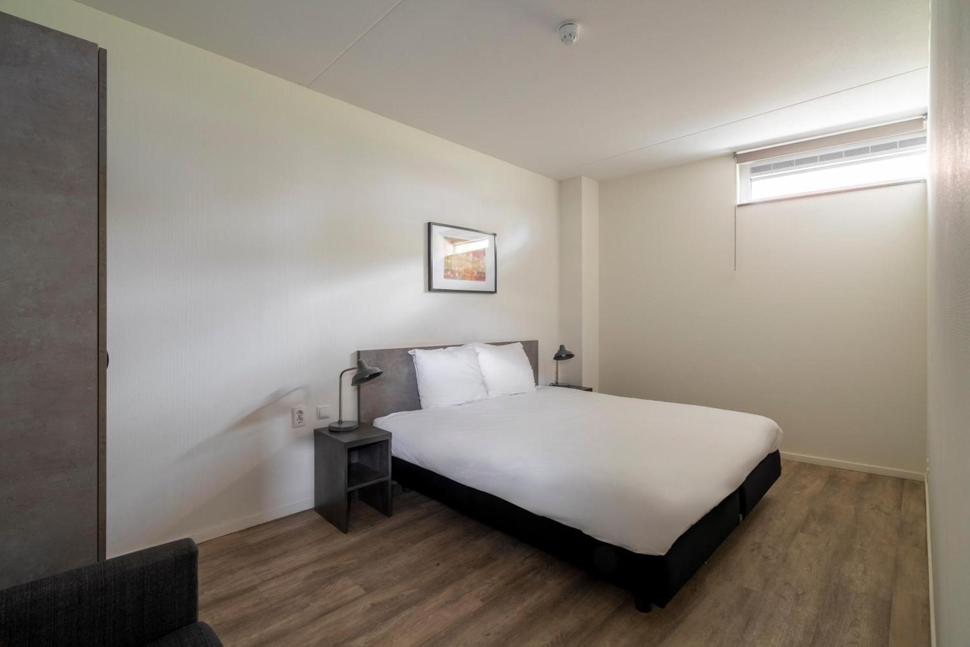 Large 2 Bedroom Apartment with Sofa Bed,1596068672:JPEG