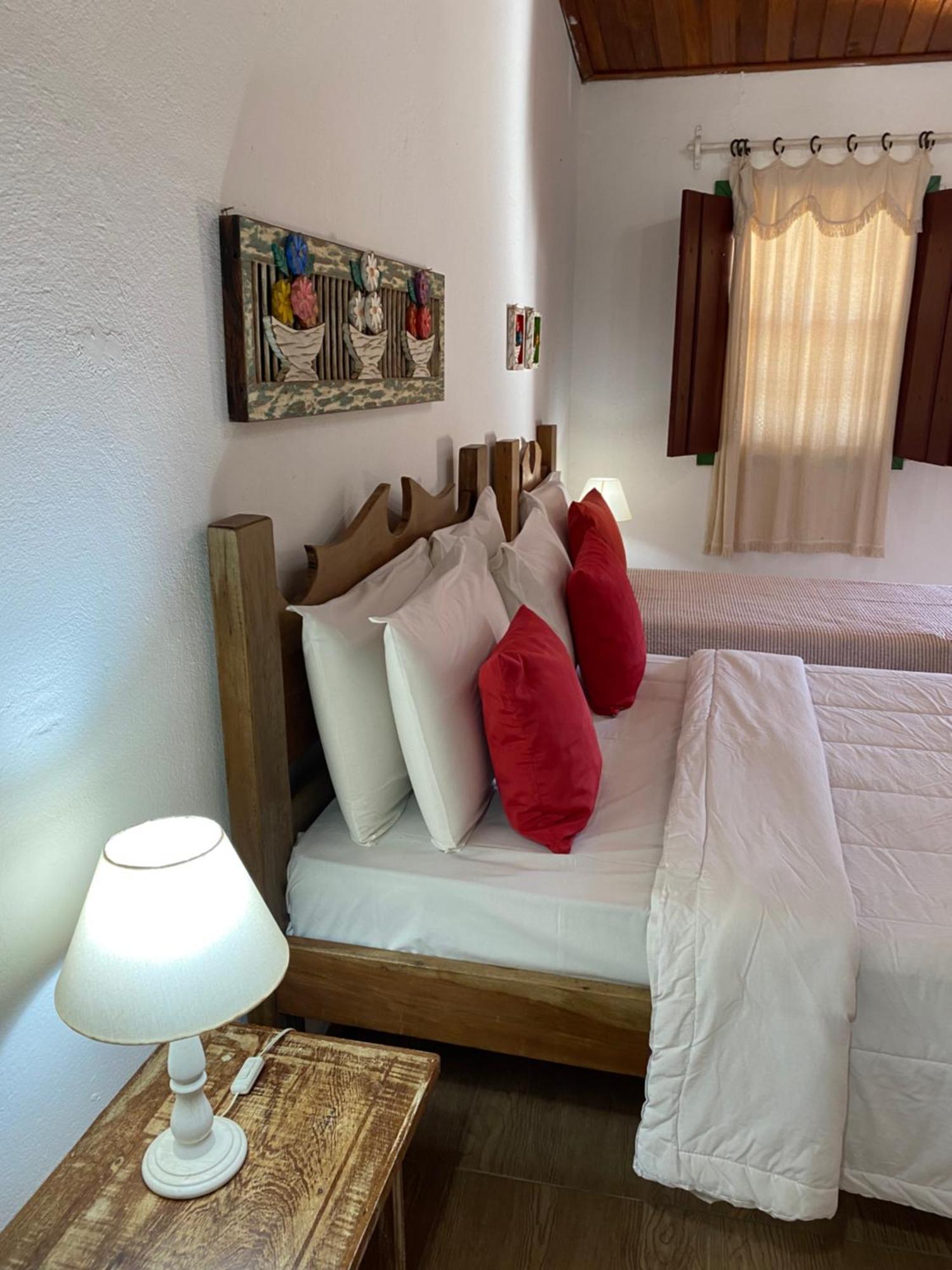 Quarto Triplo Grande com Vista do Jardim