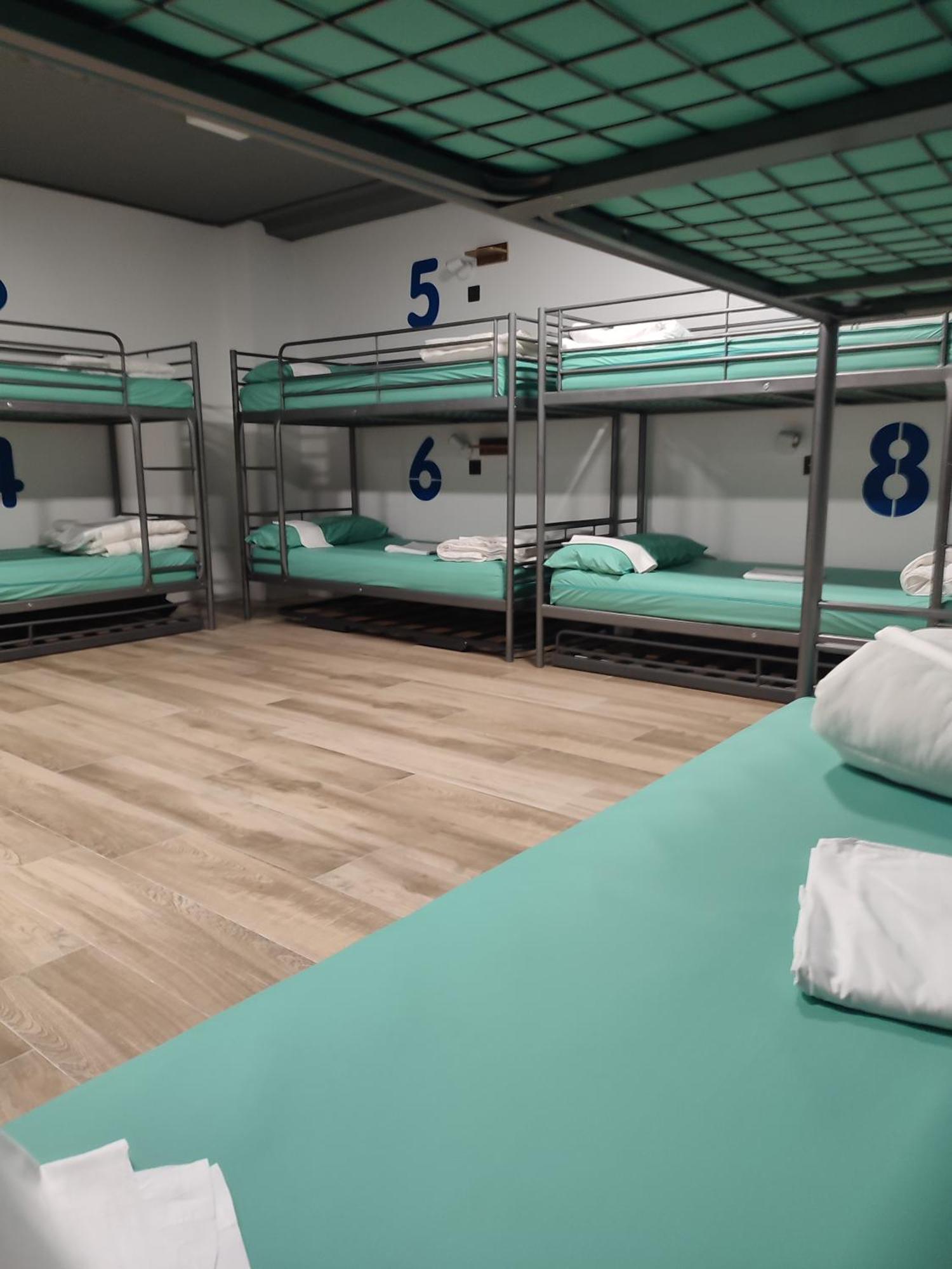 Bed in 10-Bed Mixed Dormitory Room with Private Bathroom,1657193766:JPEG