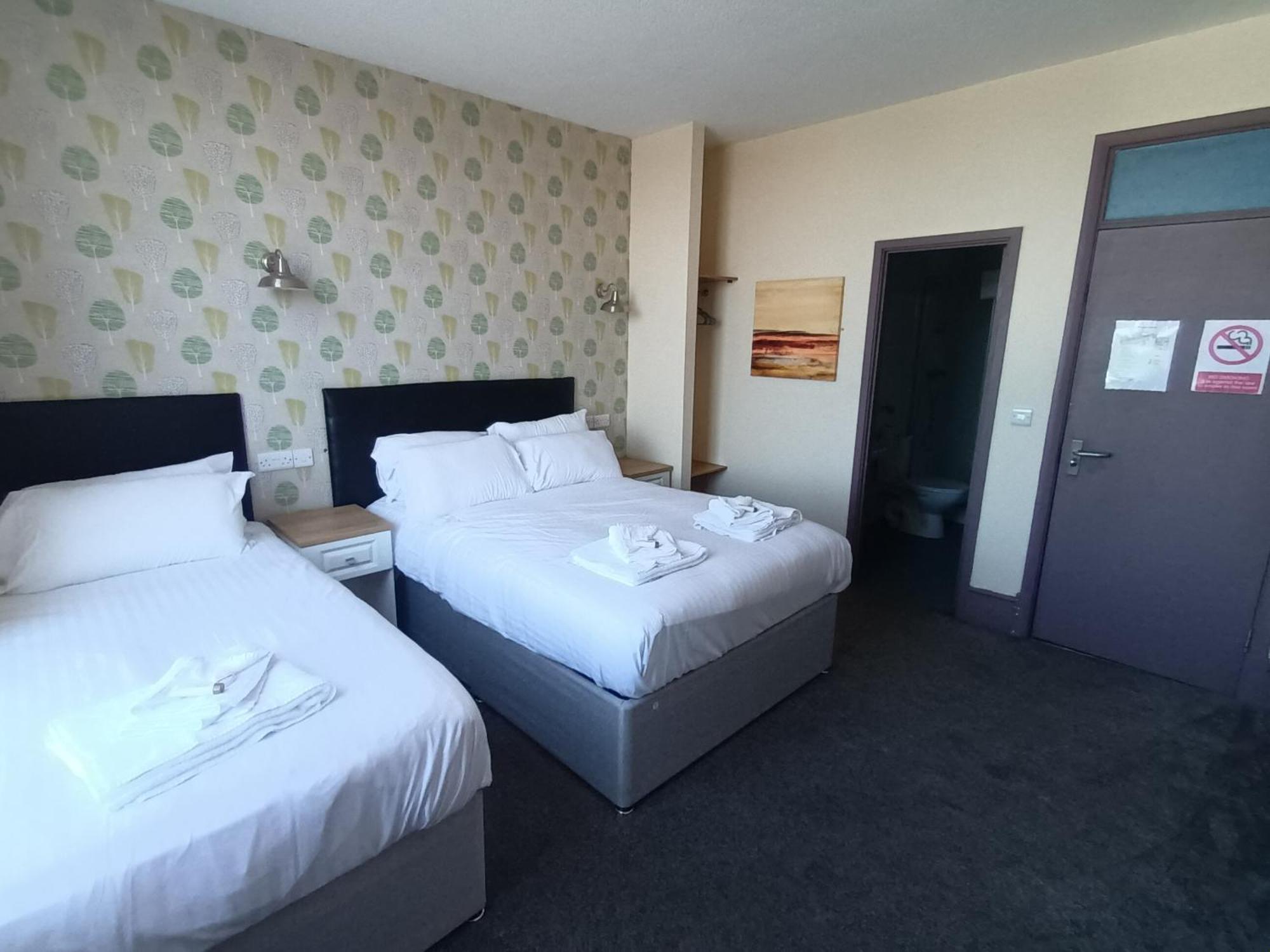 Family Room,1669888626:JPEG
