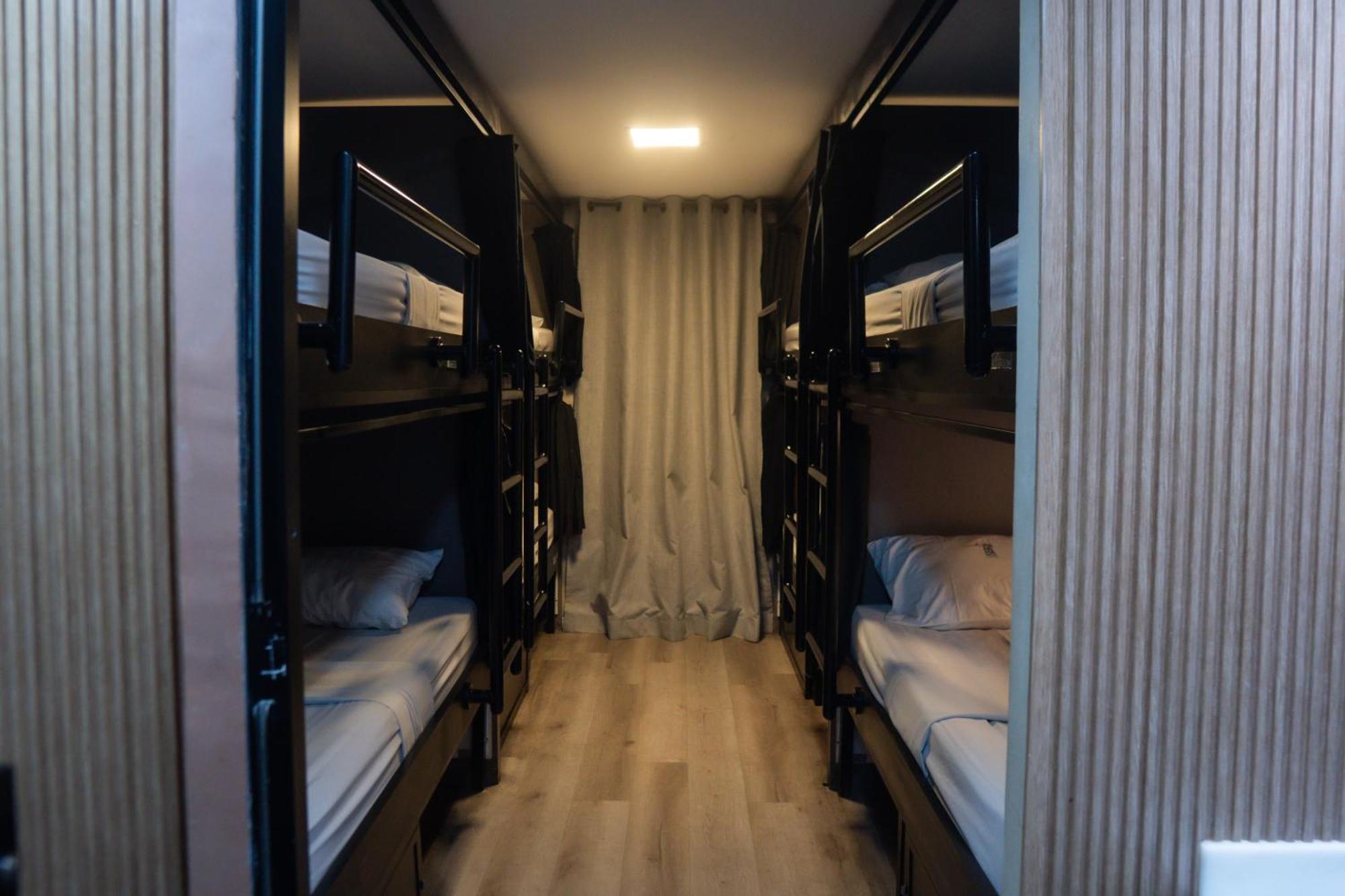 Bed in 8-Bed Mixed Dormitory Room,1679616468:JPEG