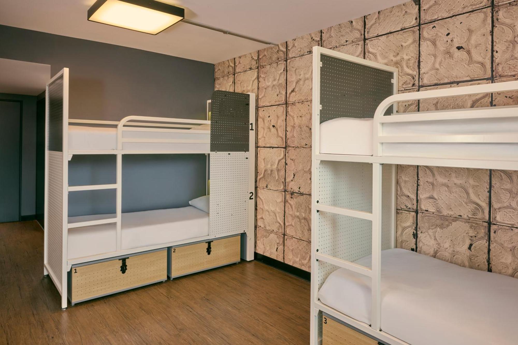 Private 4 Bed Room