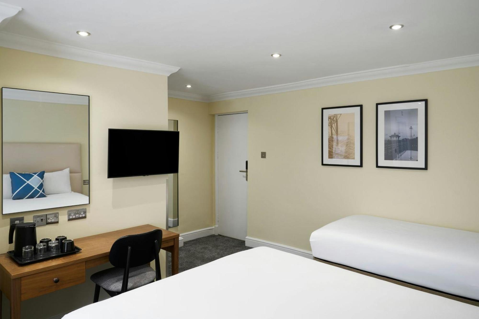 Triple Room Double Single Bed,1691980185:JPEG