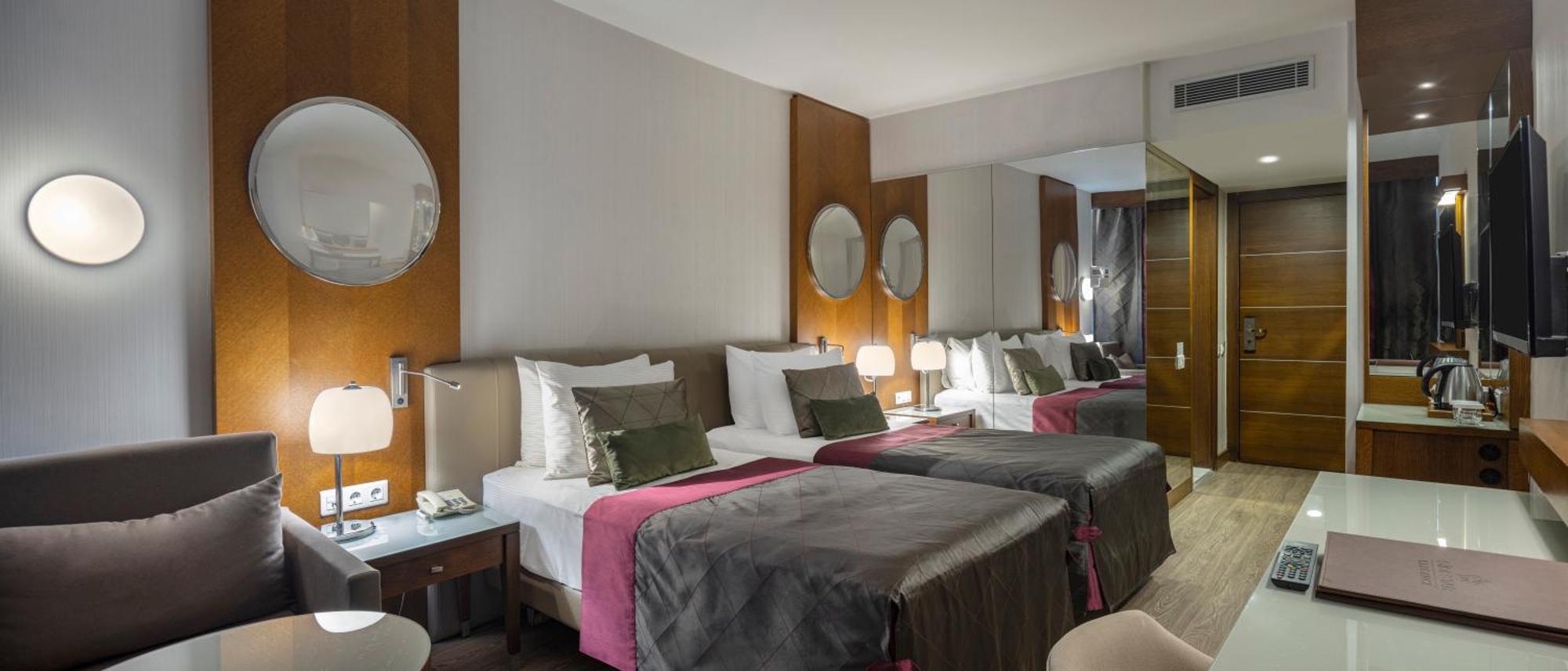 Double or Twin Room Garden View