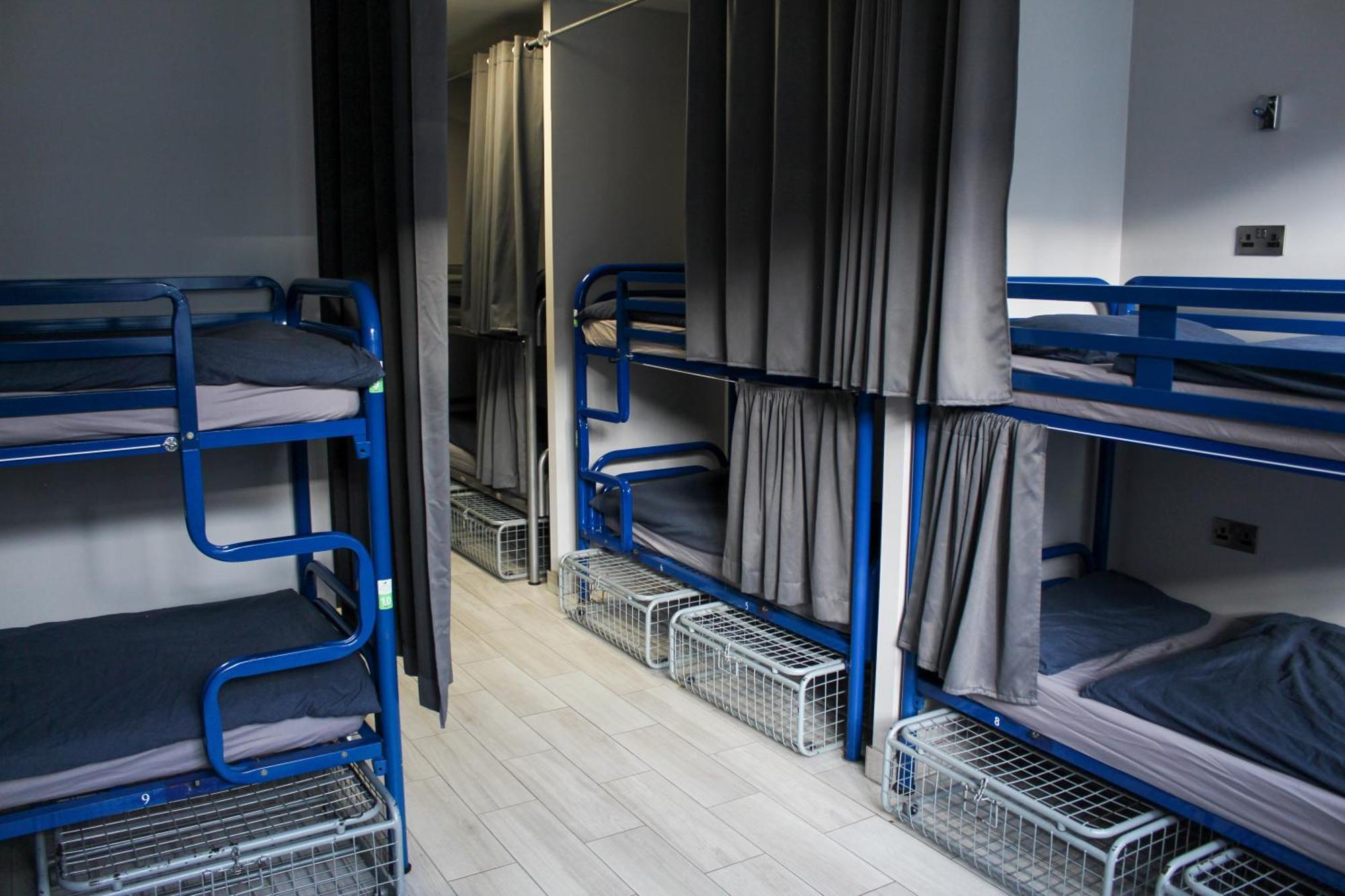 1 Lit dans Dortoir Mixte de 32 Lits