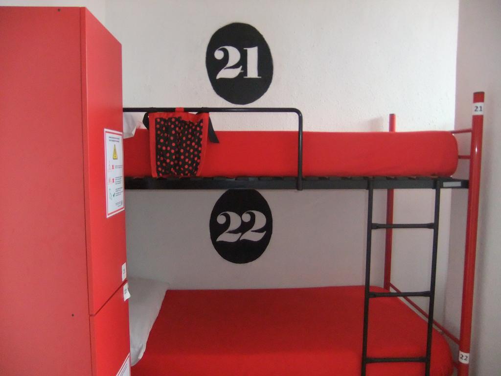 Bed 6-Bed Mixed Dormitory Room