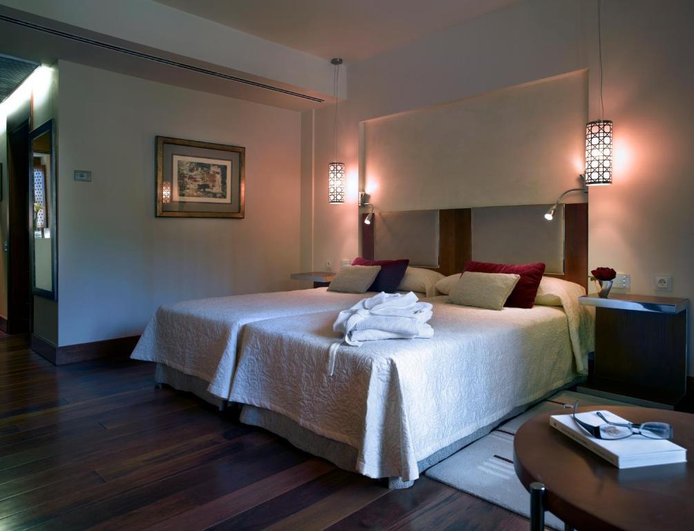 Double Room  (3 Adults)