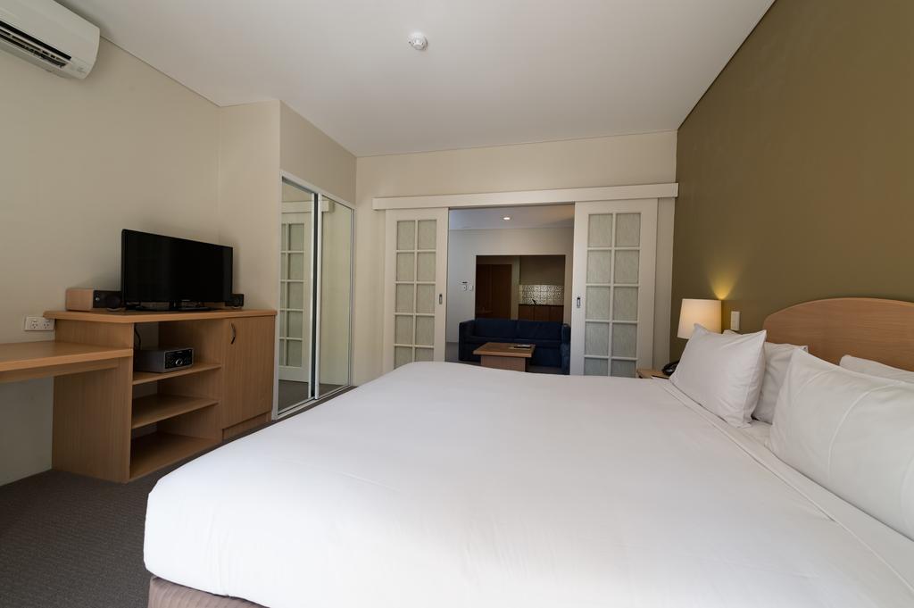 Superior One-Bedroom Apartment