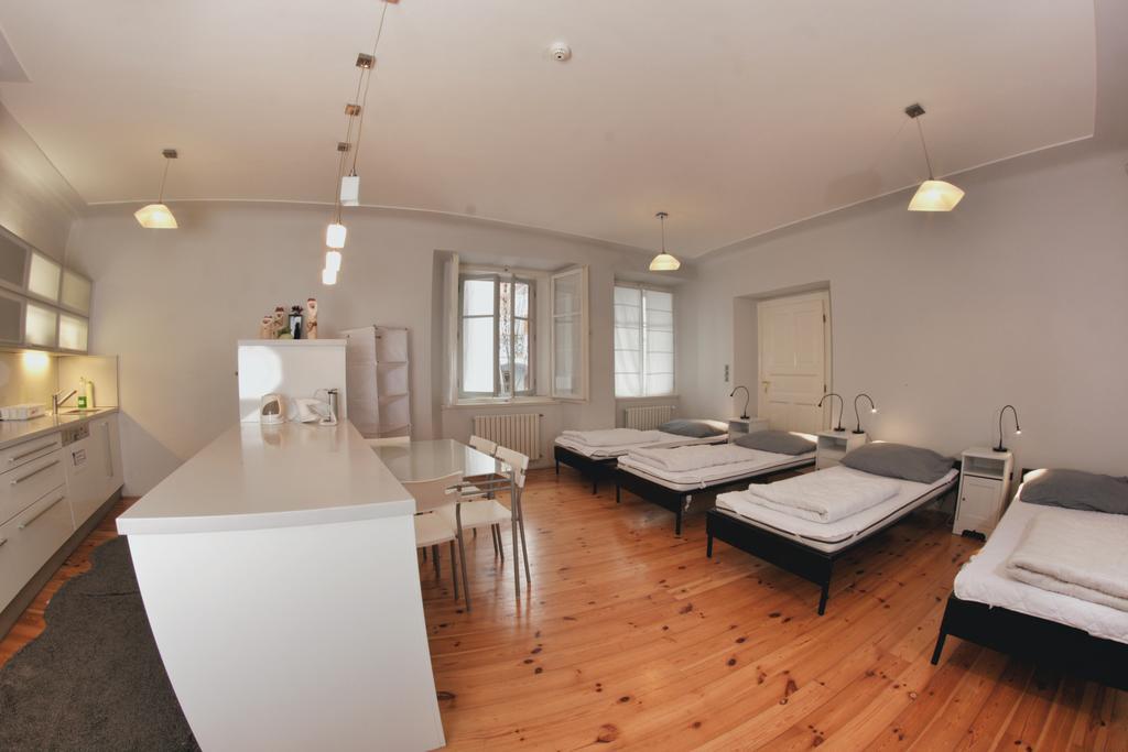 Eenpersoonsbed in een Vrouwenslaapzaal met 4 Bedden