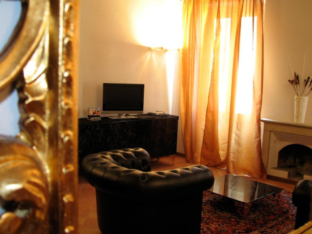 Superior One-Bedroom Suite with City View,154581683:JPEG