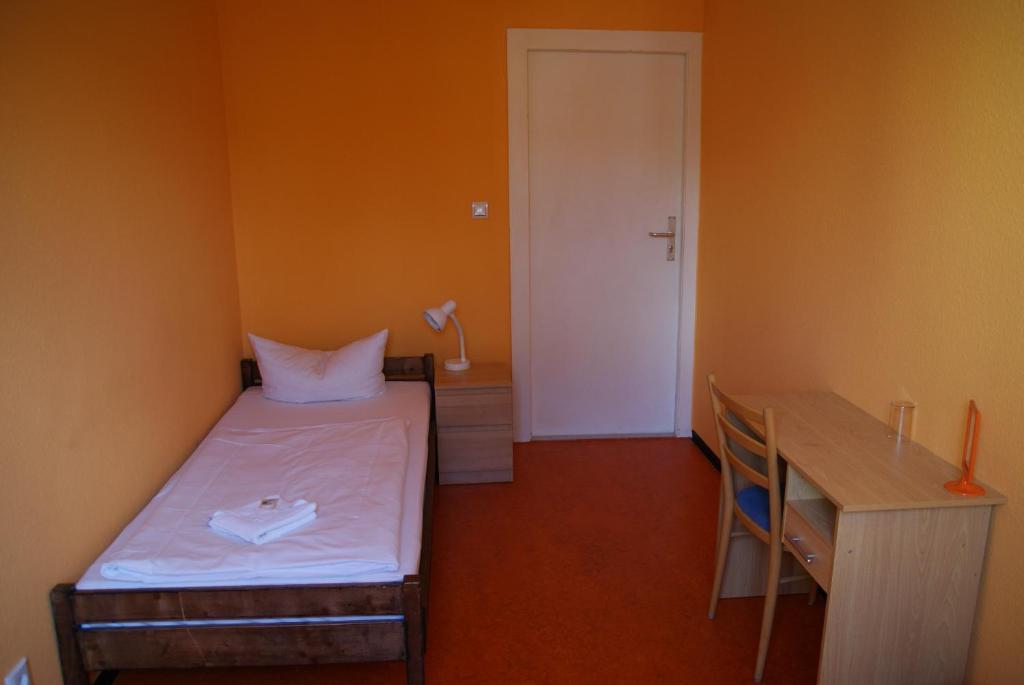 Single Room Shower,226869545:JPEG