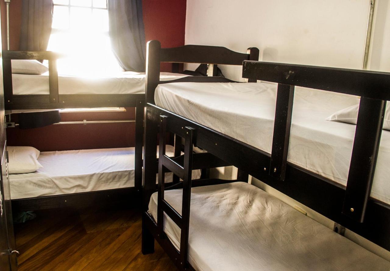 Cama em Dormitório Misto com 4 Camas