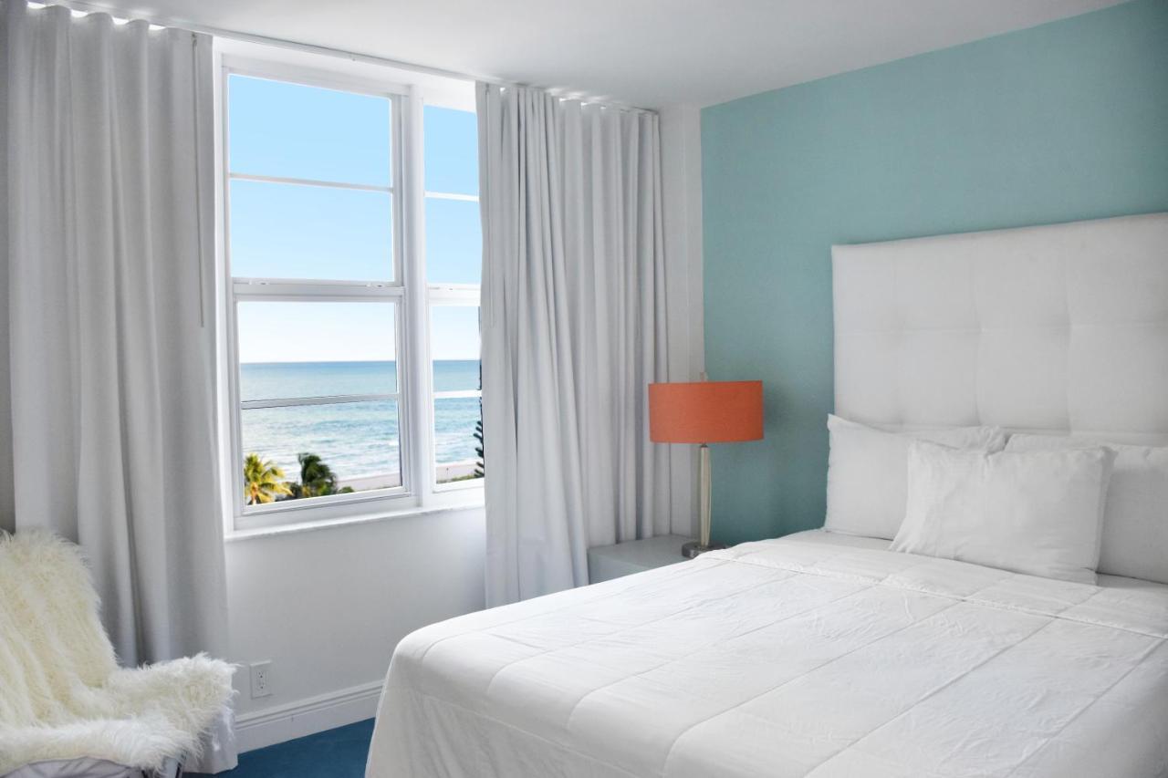Deluxe Suite mit 1 Schlafzimmer, Meerblick, Badezimmer, Gäste-WC und Küche