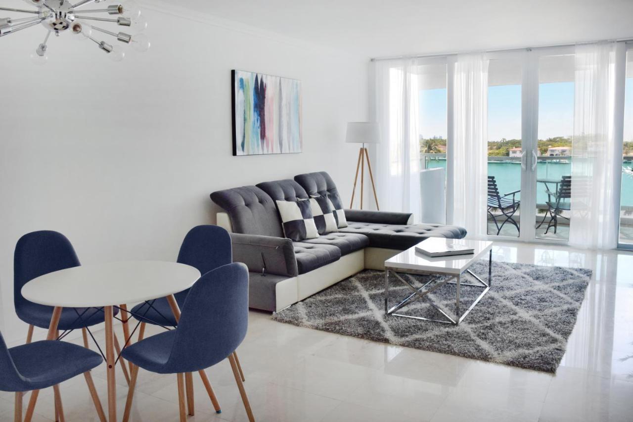 Deluxe Suite mit 1 Schlafzimmer, Stadtblick, Badezimmer, Gäste-WC und Balkon