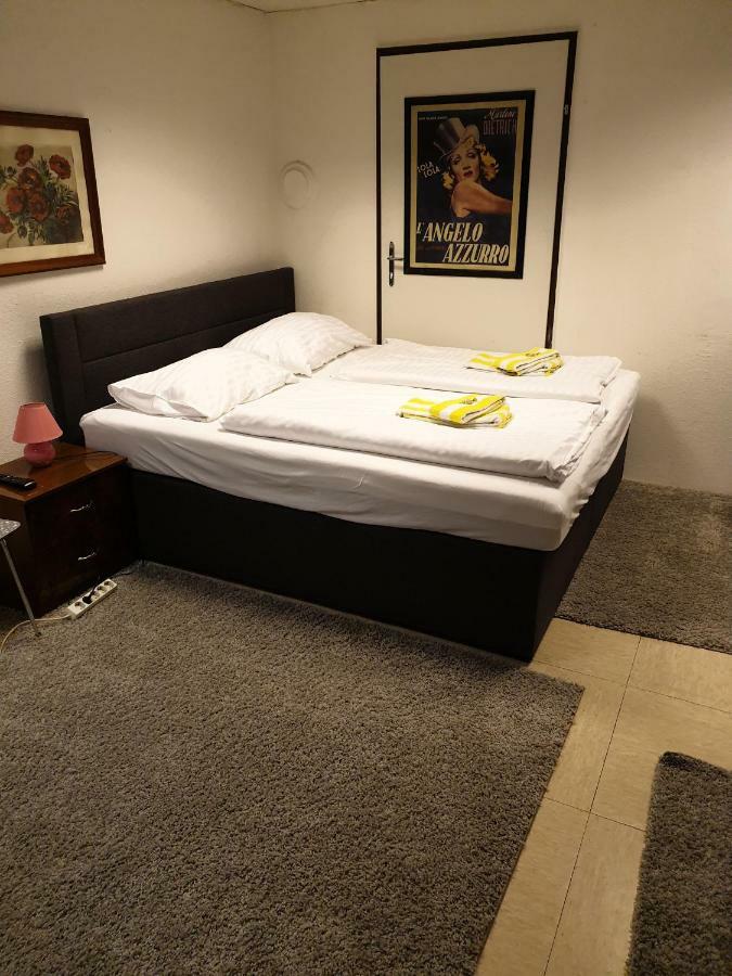 Double Room Smoking