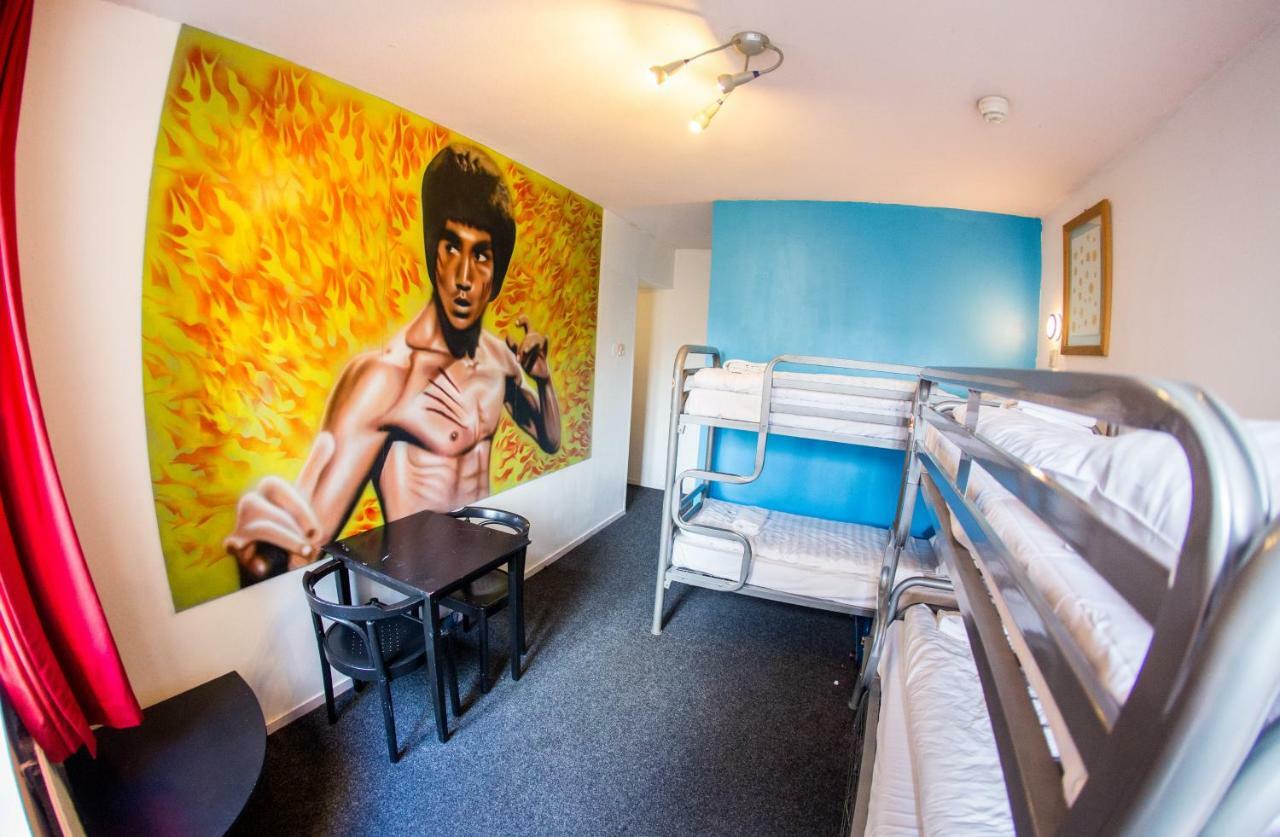 Posto Letto in Dormitorio Misto con 4 Letti e Bagno Interno