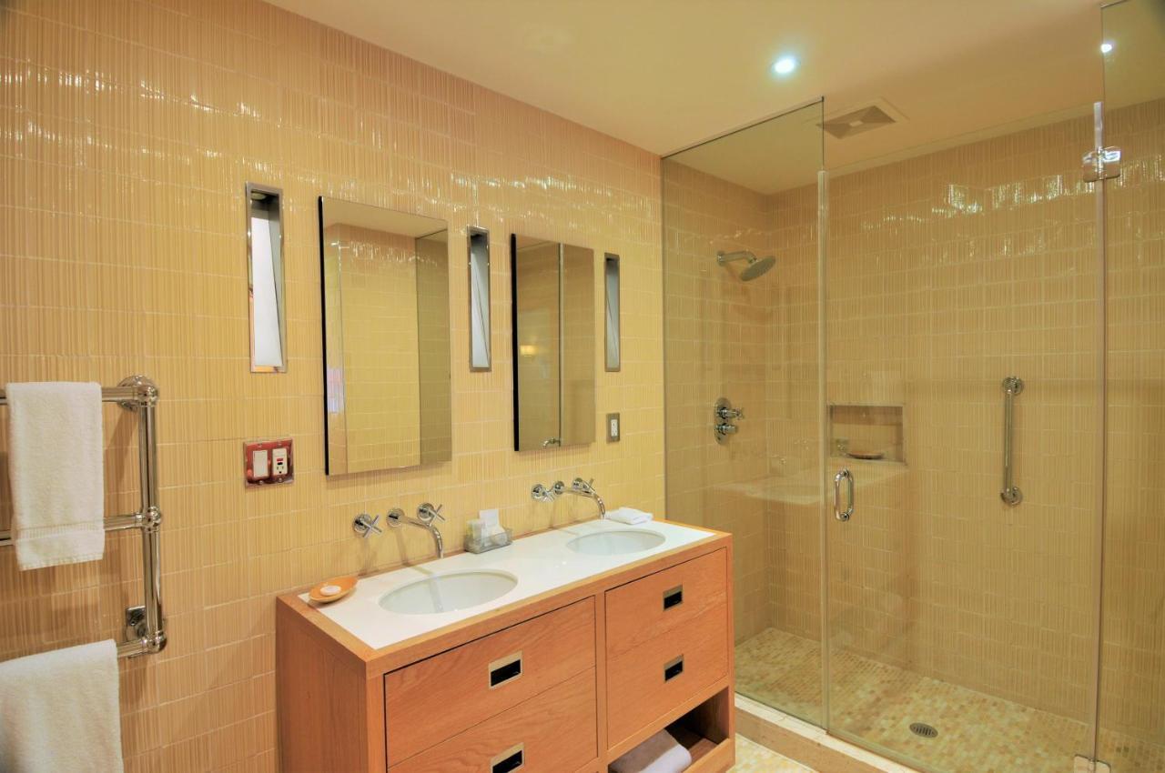 Manhattan Suites