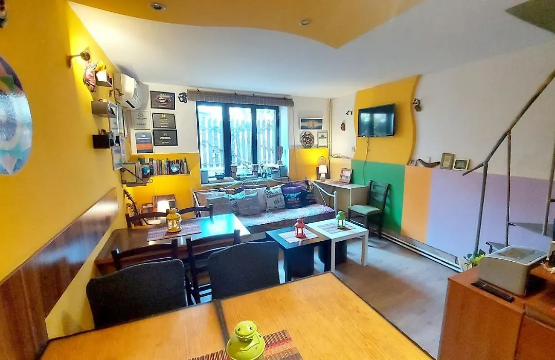 Shanti Hostel-1