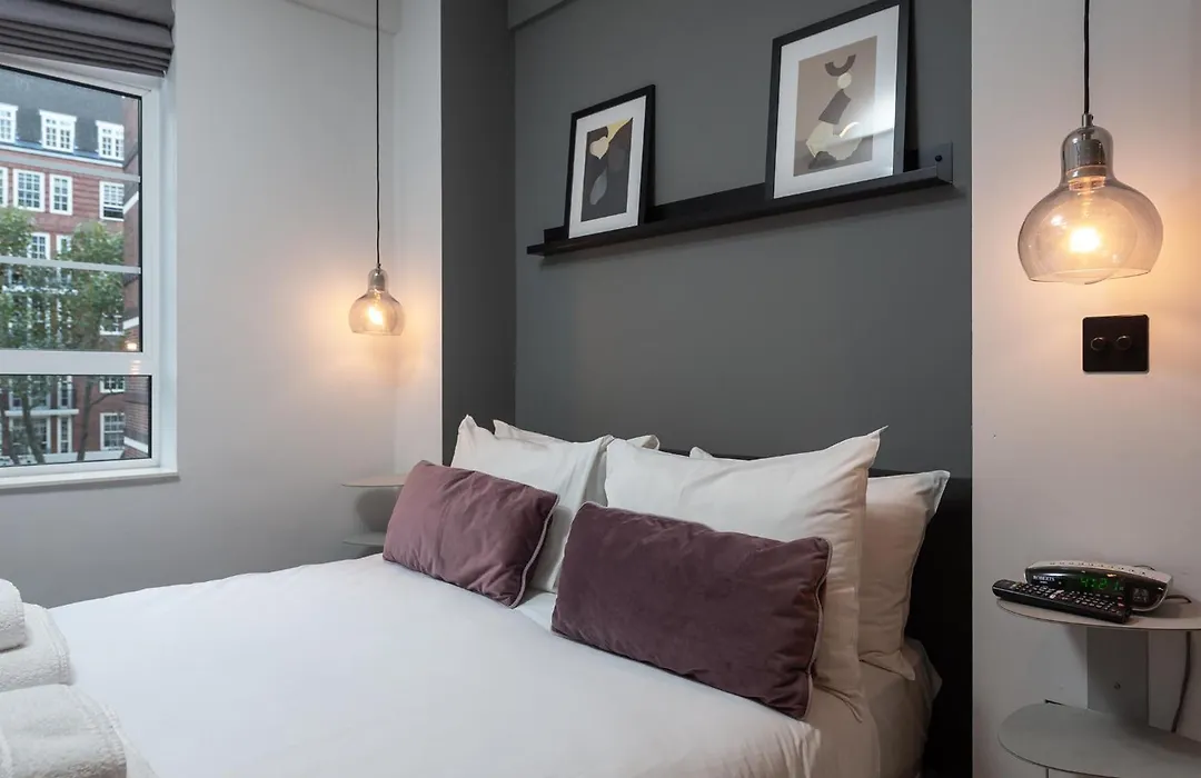 Nell Gwynn House Apartment-1