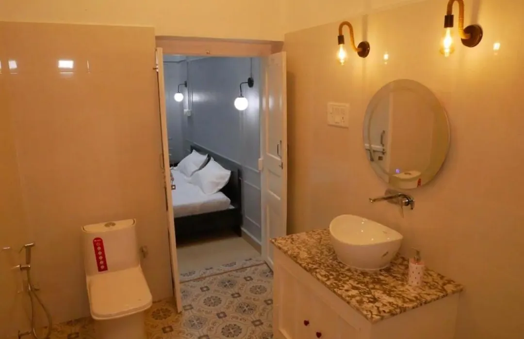Janki Kunj Varanasi- 3 Room Home-1