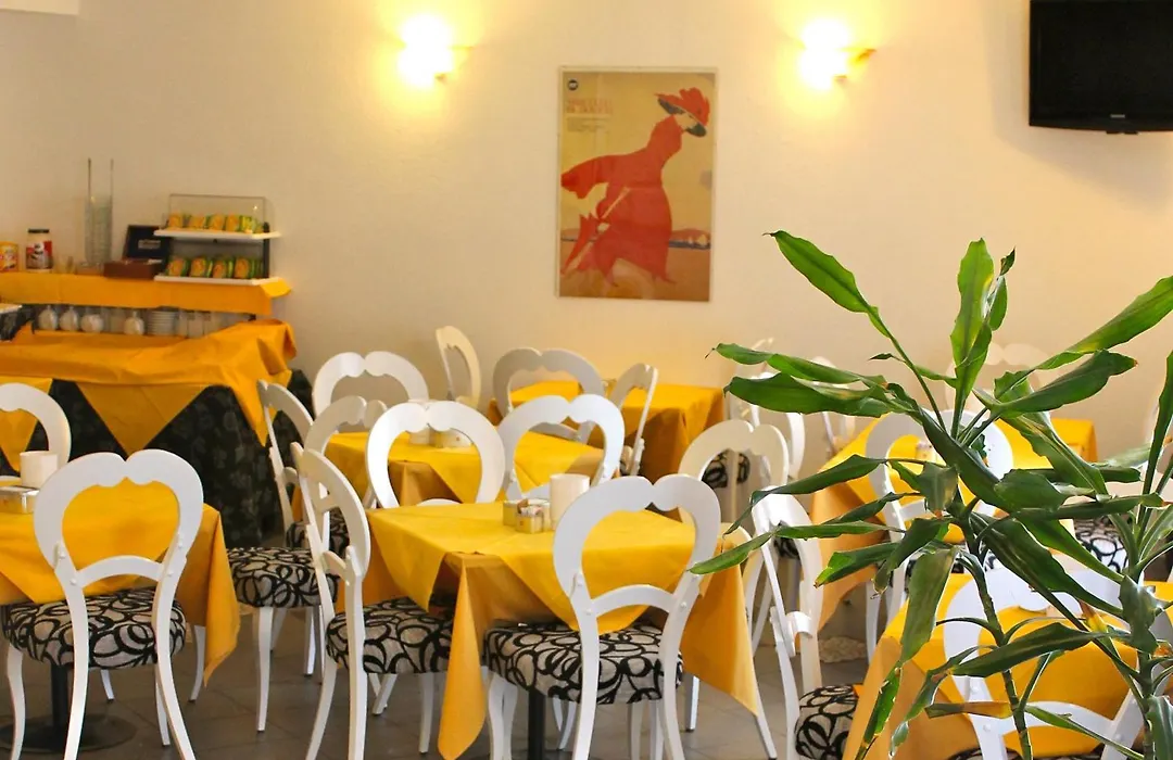 Hotel Centrale-1