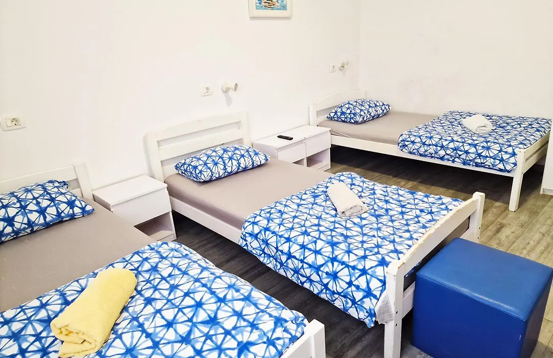 Croparadise Hostel-1