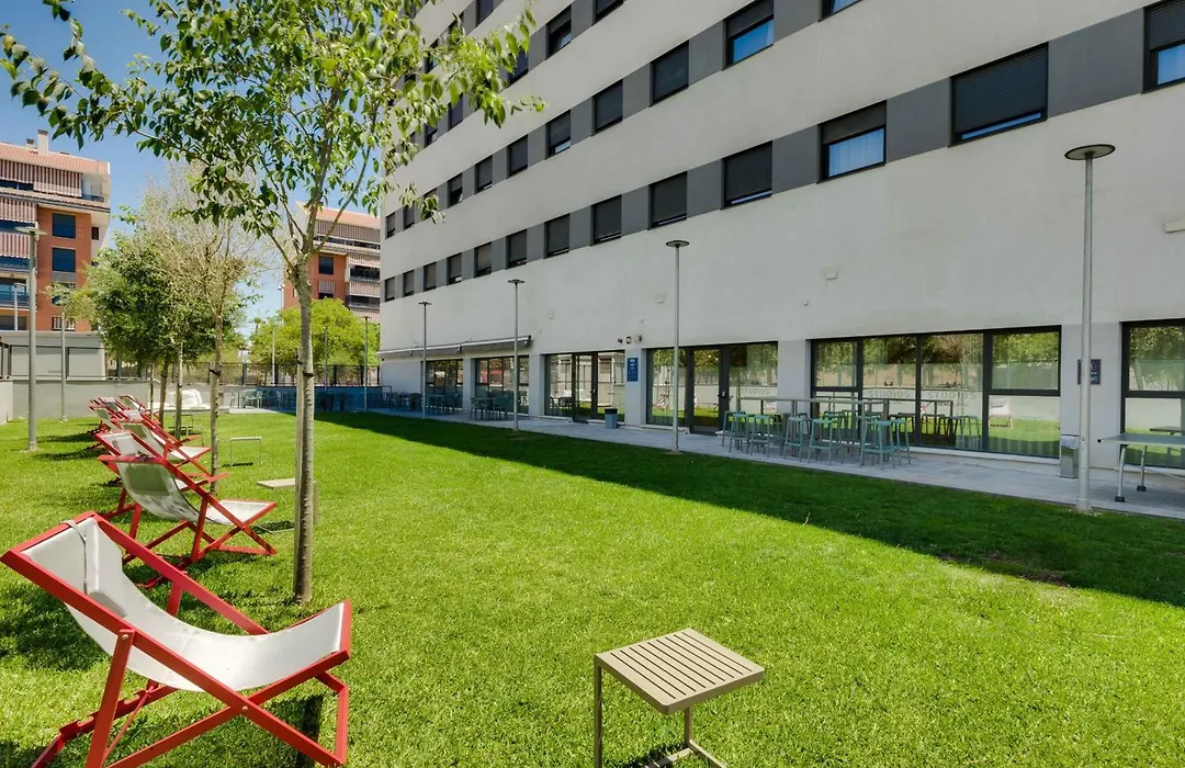 Livensa Living Studios Málaga Feria-1