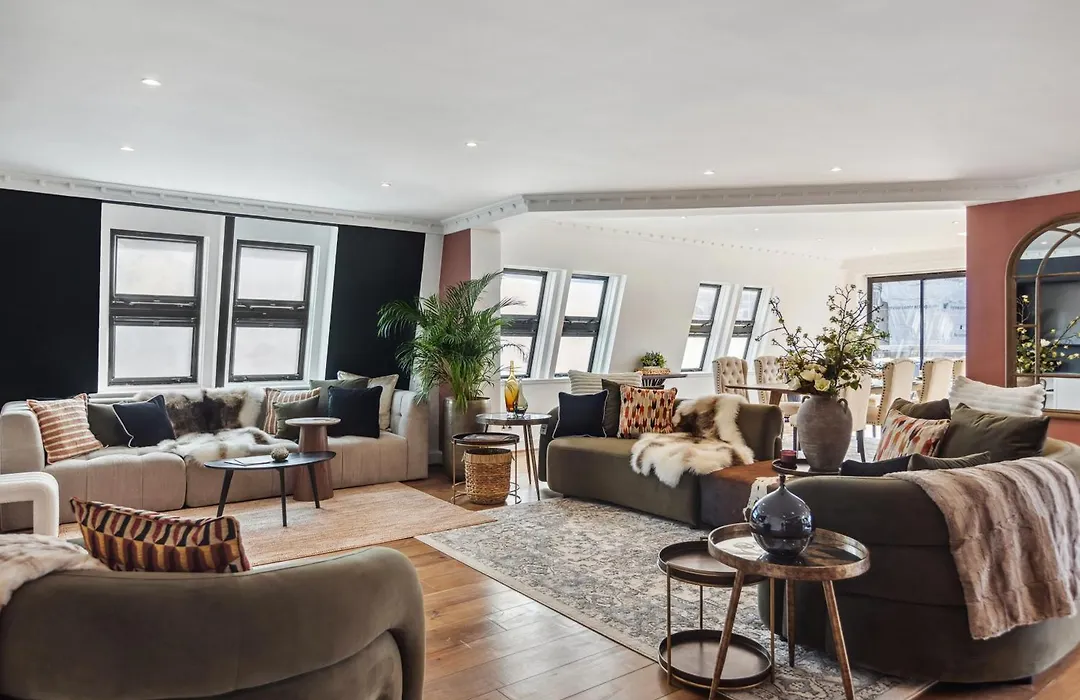 Mayfair House-1