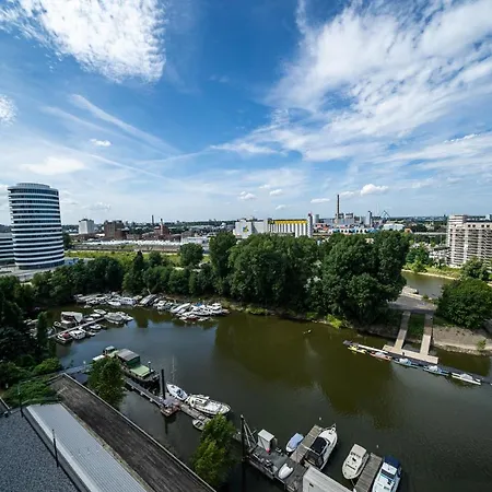 Luxury Apartments Düsseldorf-3
