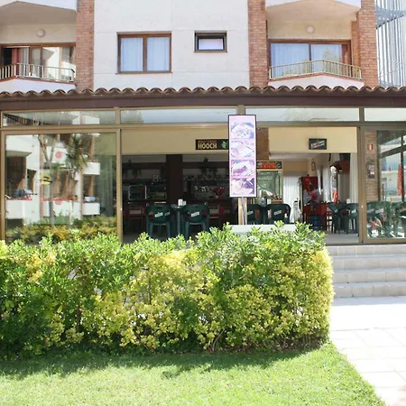 Aparthotel Las Mariposas-3