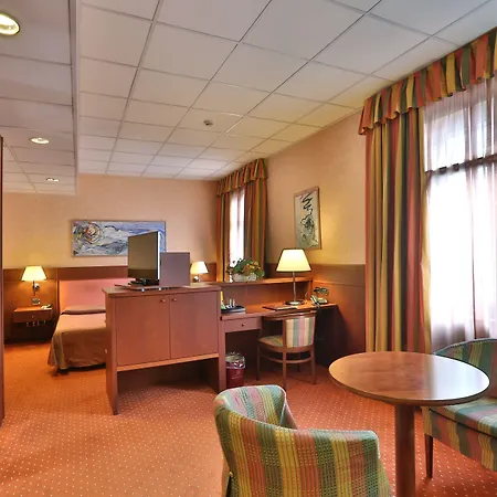 Palace Hotel Moderno-2