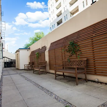 Nell Gwynn House Apartment-3