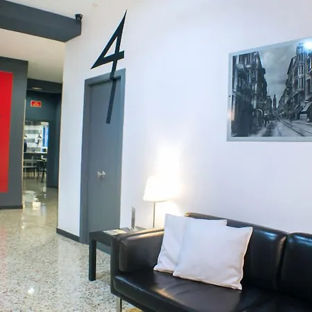 Quart Youth Hostel & Apartments-2