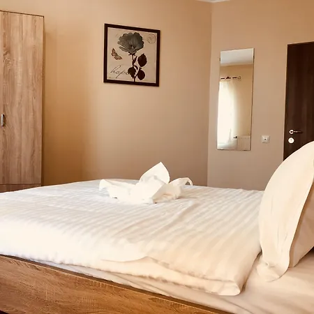 Monte Carlo Palace Rooms-3